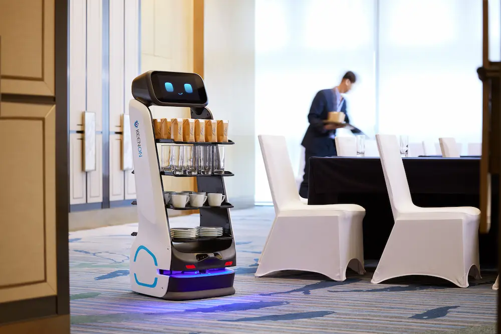 KEENON DINERBOT T9 at function room